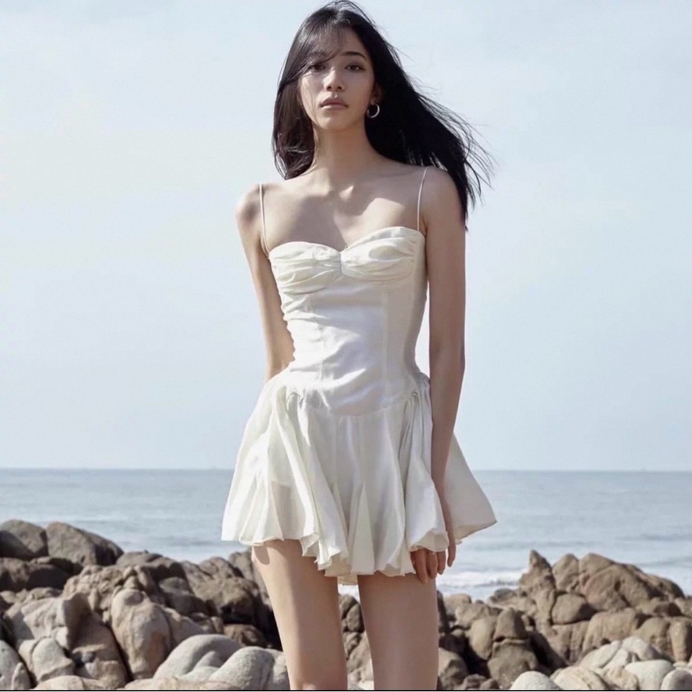 ONONMADÉ Elegant Cream Dress